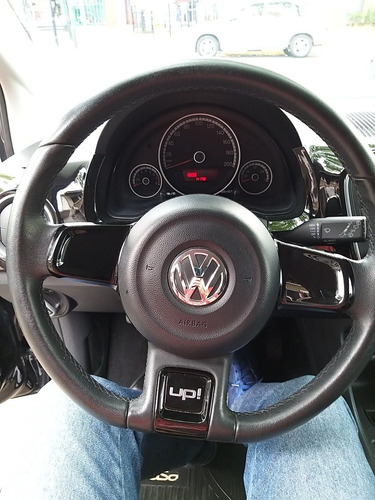 Volkswagen Up! 1.0 Black Up! 75cv 2015