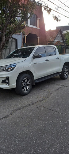 Toyota Hilux 2.8 Cd Srx 177cv 4x4 At