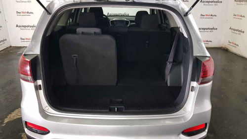 Imagen 10 de 15 de Kia Sorento 2019 5p Lx, L4, Ta 6vel, Tela, 7 Pas., Ra-17