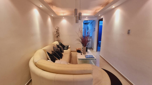 Casa Comercial En Venta En El Remanso - Frente A La Av. Don Julio Centeno. Mr