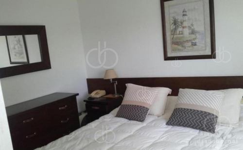 Imagen 9 de 14 de Punta Del Este, Departamento Con La Mejor Vista Al Puerto.- Ref: 2711