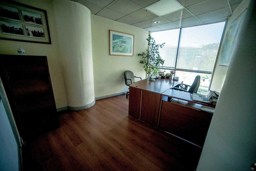 Oficina 121 M2 En Av. Del Valle, Ciudad Empresarial
