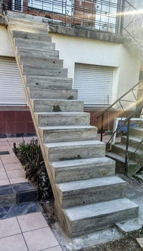 Imagen 5 de 5 de Escaleras De Hormigón