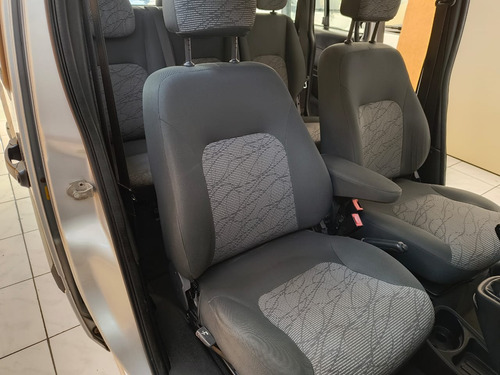 Fiat Doblo 1.8 16v Essence 7l Flex 5p 5 marchas