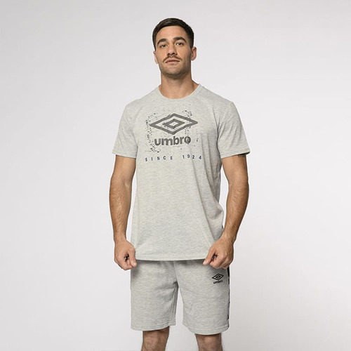 Remera Umbro Since 1924 M/c De Hombre - 2us2304h Energy