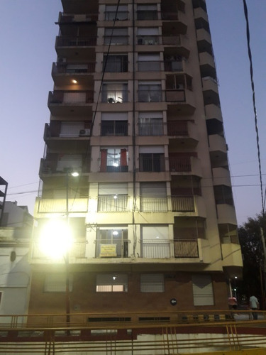 Imagen 5 de 14 de Departamento En Venta En Lanus Oeste