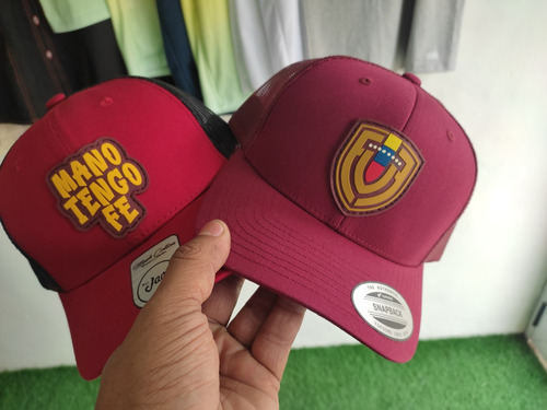 Gorras Vinotinto Y Mano Tengo Fé 