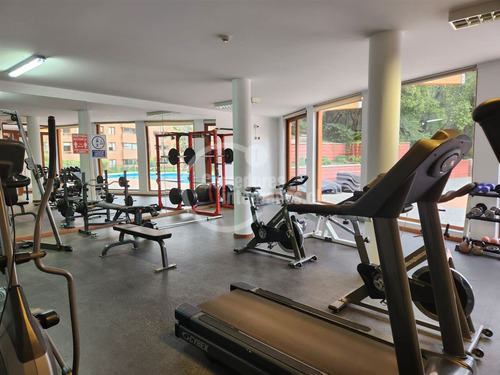 Departamento En Venta De 5 Dorm. En Las Condes