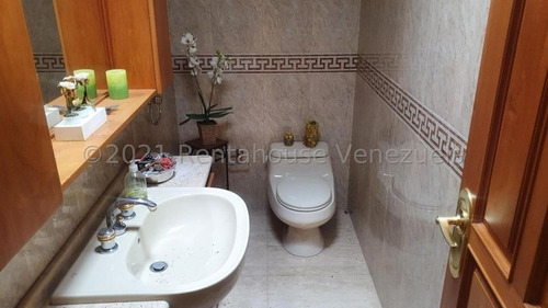 Imagen 11 de 14 de Casa En Venta En Cumbres De Curumo 22-8149 Alejandra Pérez 0414-9149701