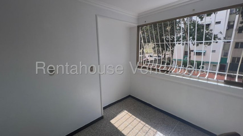 Montalbán Ii, Apartamento En Venta, #25-15851 Cuenta Con 2hab, 3 Baños, Estacionamiento, Tanque Interno De Agua