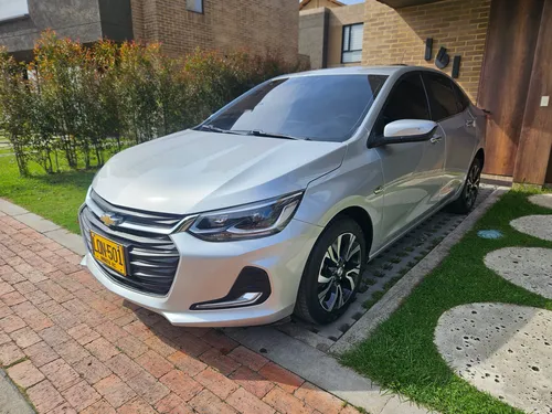 Chevrolet Onix 1.0T Premier Sedan At