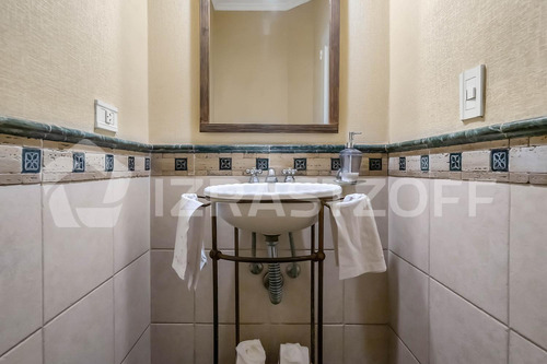 Casa En Los Lagartos Cc Con Cuarto En Planta Baja
