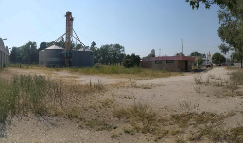 Imagen 10 de 12 de Galpón De 1.600m2 En Terreno De 9.000m2 Y 4 Silos