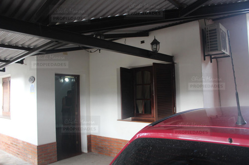 Casa De 2 Dormitorios, 2 Baños, Con Garage, Pileta De Natación Y Parrilla
