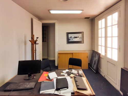 Imagen 17 de 30 de Vivienda / Oficina De 6 Ambientes Con Terraza Y Balcón En San Nicolás