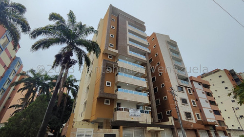 Apartamento En Venta, Urb El Bosque, Las Delicias 24-10537 Yr