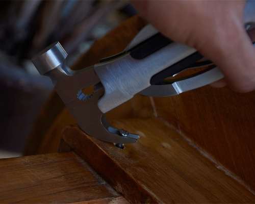 Herramienta Plegable Con 11 Funciones.