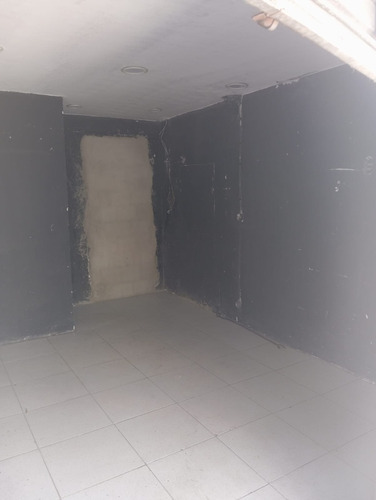 Terreno Com Duas Casas E Duas Lojas
