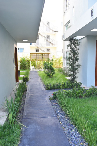 Venta De Apartamento Nuevo En Segundo Nivel, Santiago (jpa-208g2)
