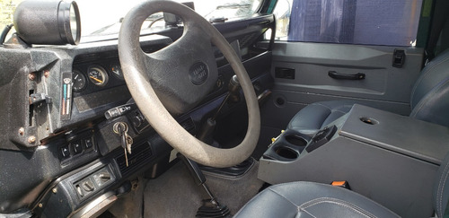 Land Rover Defender 110