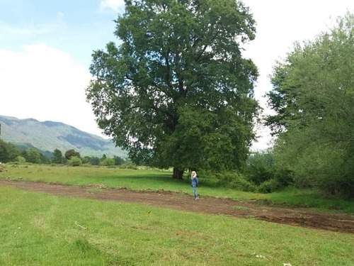Parcela Con Orilla De Río Sector Catripulli Pucón