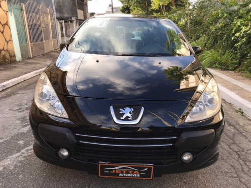Peugeot / 307 Presence Pack 1.6 Flex - 2009/2010
