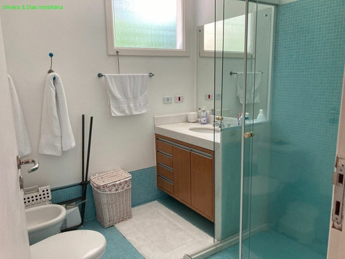 Imagem 25 de 30 de Casa Fantástica Sólida, Recém Reformada, Muito Bem Distribuída, Com Lindo Projeto Arquitetônico, Em Localização Privilegiada, Em Condomínio Fechado De - Ca01012 - 71016468