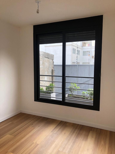 Imagen 13 de 14 de Cordón Sur, 2 Dormitorios En Venta A Estrenar, Al Frente, Balcón