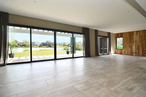 Imagen 24 de 30 de Casa En Venta En Santa Barbara, Tigre, G.b.a. Zona Norte