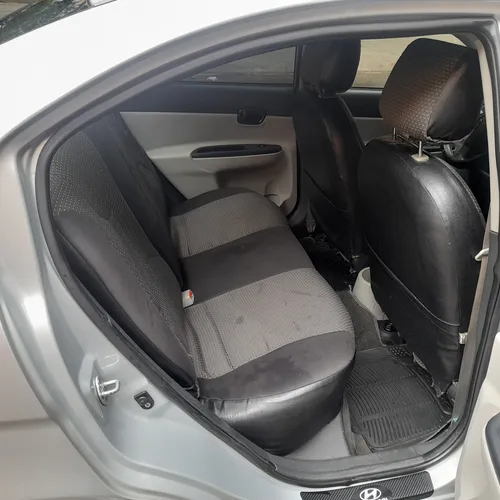 Hyundai Accent Vision 1.4