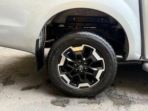 Nissan Frontier 2.5 Platinum Le Dc 4X2 Ta