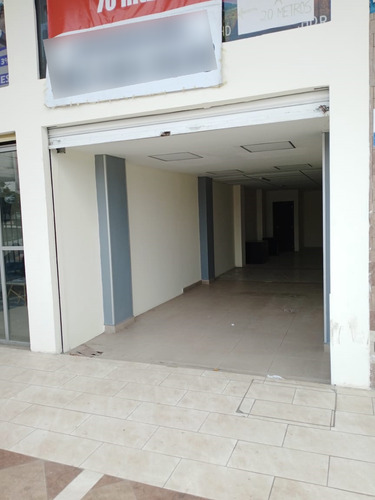 Local Comercial Excelente Ubicacion, Ave. Fco De Orellana ,comercial ,parqueos 70mt2