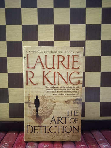 The Art Of Detection-laurie R.king