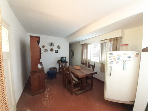 Imagen 5 de 14 de Depto Ubicado En Un 1º Piso 3 Ambientes Zona El Gateado A Metros De La Arteria Principal Av. 3