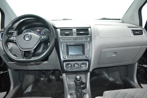 Volkswagen Suran 1.6 Highline M/t 2016 -imolaautos-