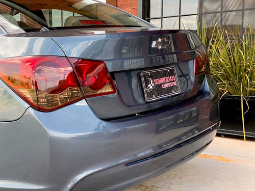Imagen 4 de 10 de Chevrolet Cruze 2014