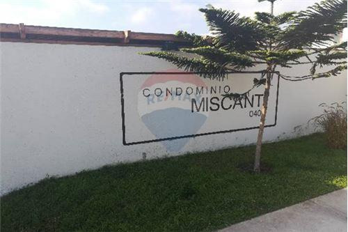 Casa Sector Costa Laguna-condominio Miscanti