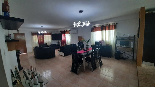 Imagen 27 de 30 de Turumo Casa En Venta Remodelada 140m2 3 H 3b 4 E Ref 35.000