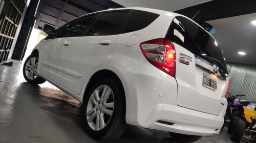 Imagen 13 de 15 de Honda Fit 2015 1.5 Ex-l Mt 120cv Impecable Oportunidad !!!!