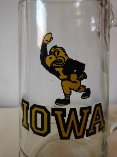 Tarro Iowa University Hawkeyes College Football Sports Retro