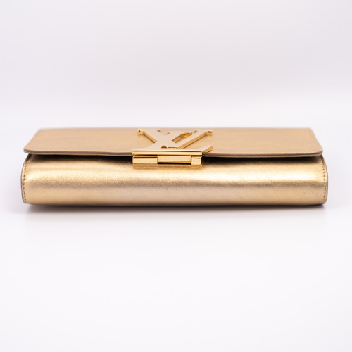 Bolso Louis Vuitton Louise Clutch Piel Gold Cert Entrupy Dorado Piel Metalizada Dorado Bolso De Mano (Usado)