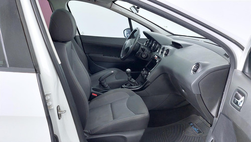 Imagen 9 de 22 de Peugeot 308 1.6 Allure