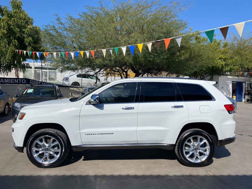 Imagen 4 de 15 de Jeep Cherokee 2014 5p Overland Summit 4x4 V8/5.7 Aut