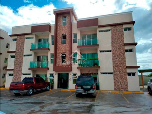 Apartamento En Alquiler En Gurabo Santiago En Tercer Nivel En Los Rieles Awpa02