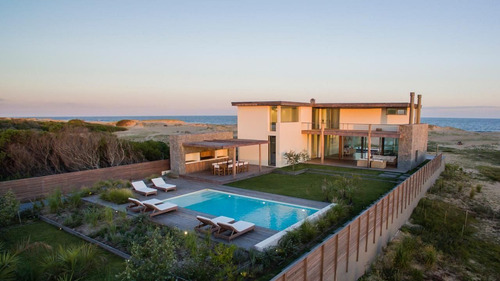 Casa En Alquiler Por Temporada De 4 Dormitorios En Jose Ignacio (ref: Bpv-7201)