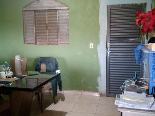Imagem 2 de 14 de Chácara Com 2 Quartos Dois Banheiros, Ir Uma Sala.