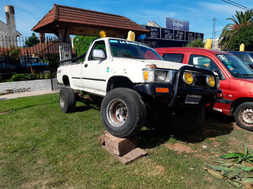 Toyota Hilux 2.8 S/cab 4x4 D