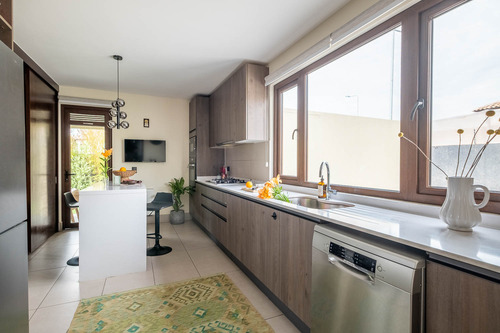 Condominio Los Robles: Hogar Ideal En Piedra Roja
