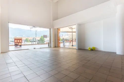 Local En Arriendo/venta En Guaymaral. Cod A4425