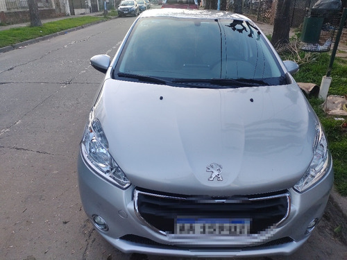 Peugeot 208 1.5 Allure Touchscreen